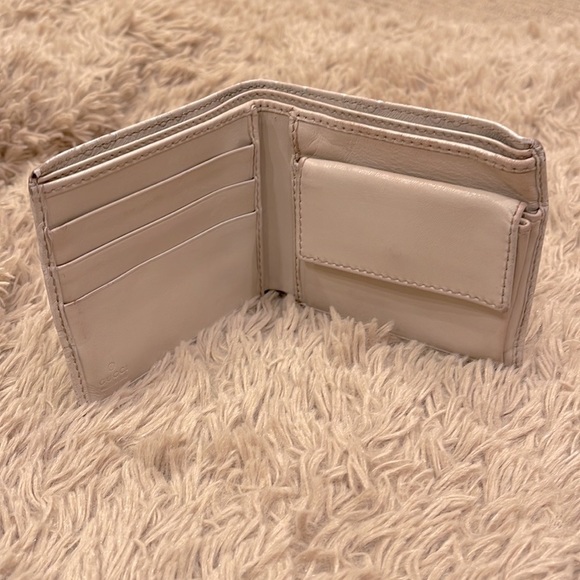 Gucci bifold wallet - Picture 4 of 16